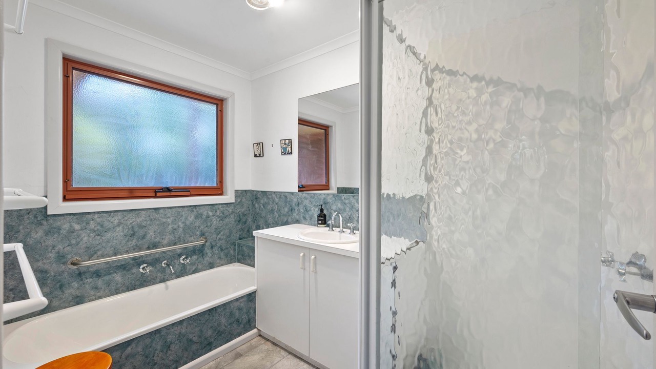 Photo of Bathroom in Inverloch