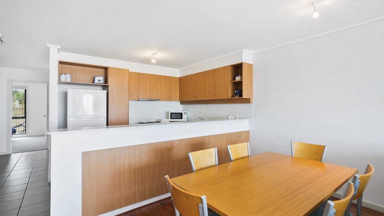 Photo of Others in Lorne