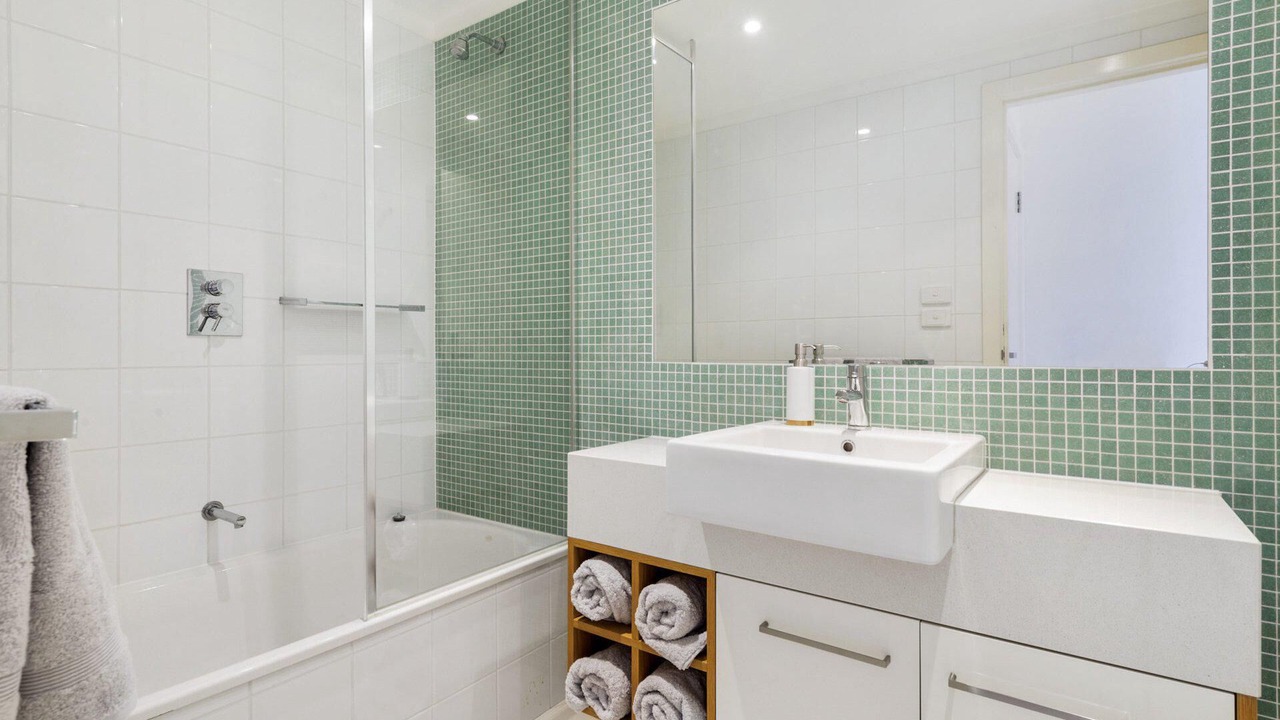 Photo of Bathroom in Apollo Bay