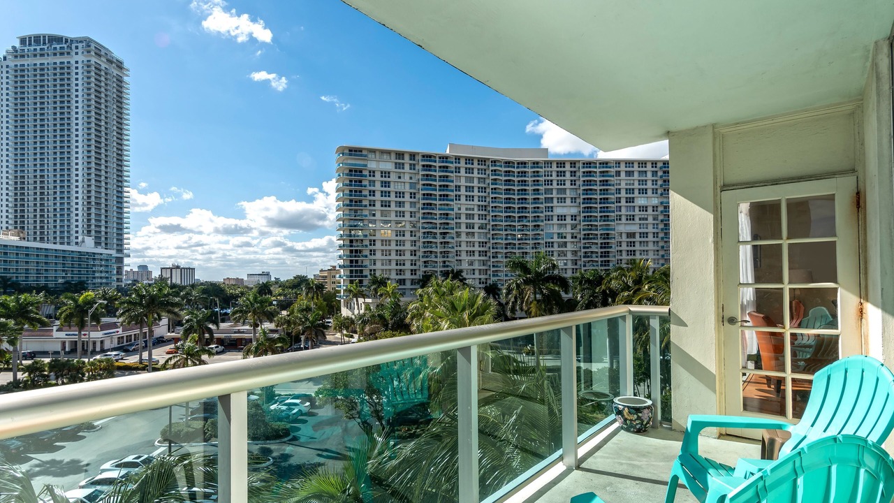 Photo of Patio Balcony in Hollywood South Central Beach