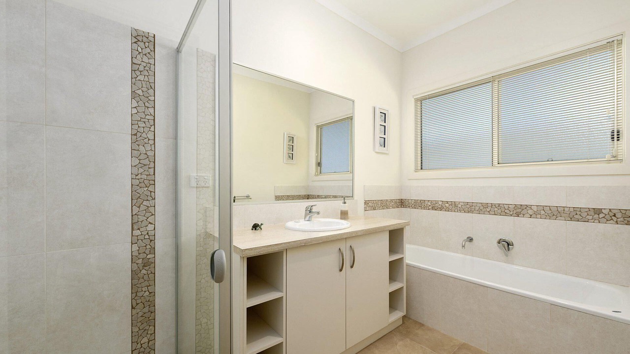 Photo of Bathroom in Apollo Bay