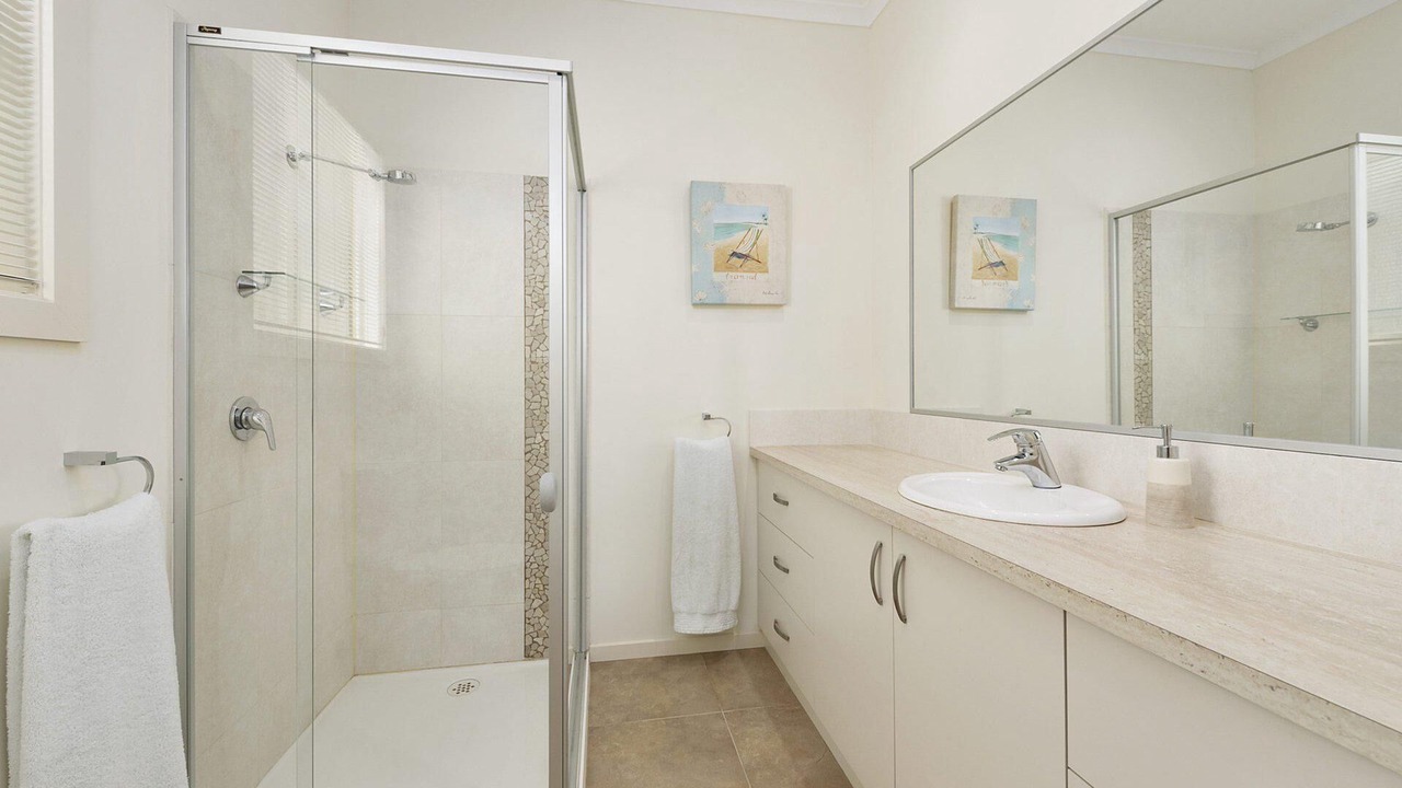 Photo of Bathroom in Apollo Bay