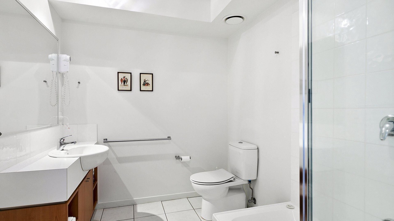 Photo of Bathroom in Lorne