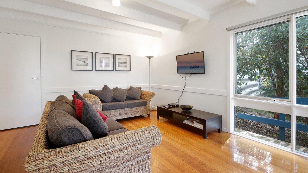 Photo of Livingroom in Skenes Creek