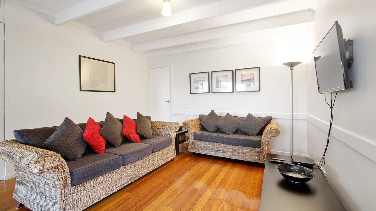 Photo of Livingroom in Skenes Creek