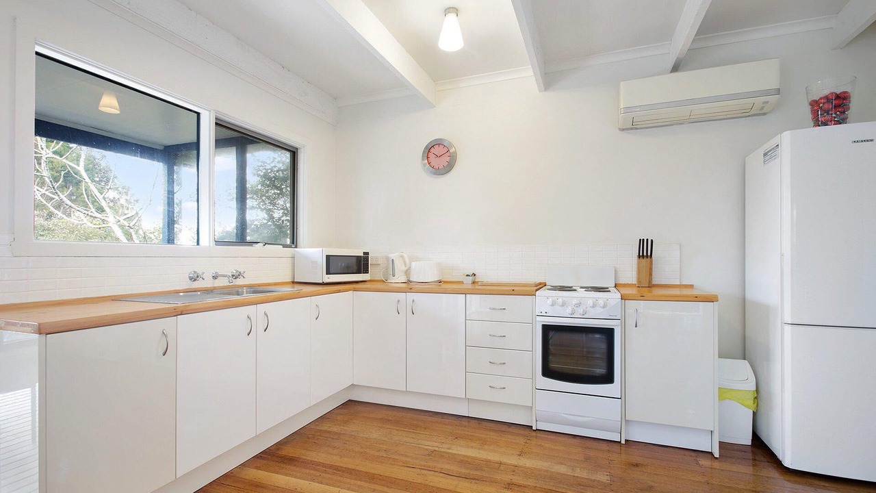 Photo of Kitchen in Skenes Creek