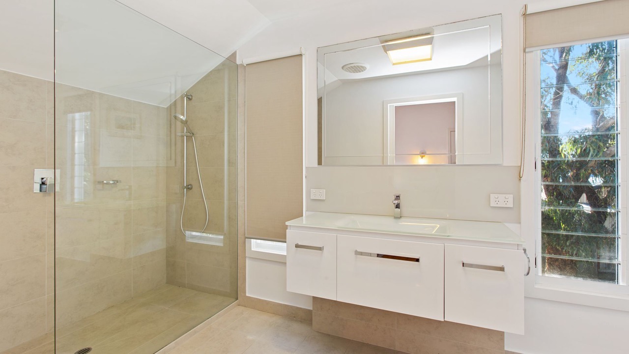 Photo of Bathroom in Apollo Bay