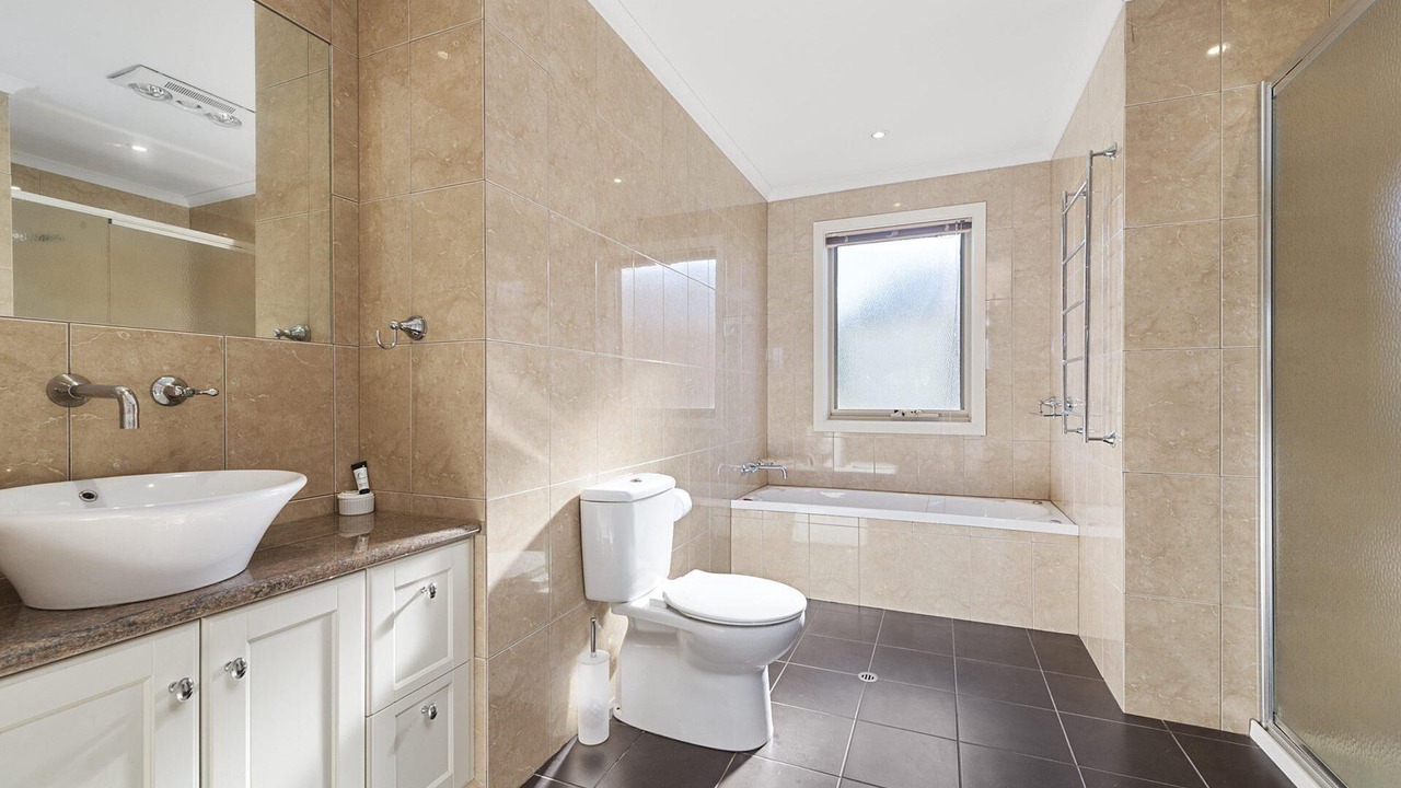 Photo of Bathroom in Apollo Bay