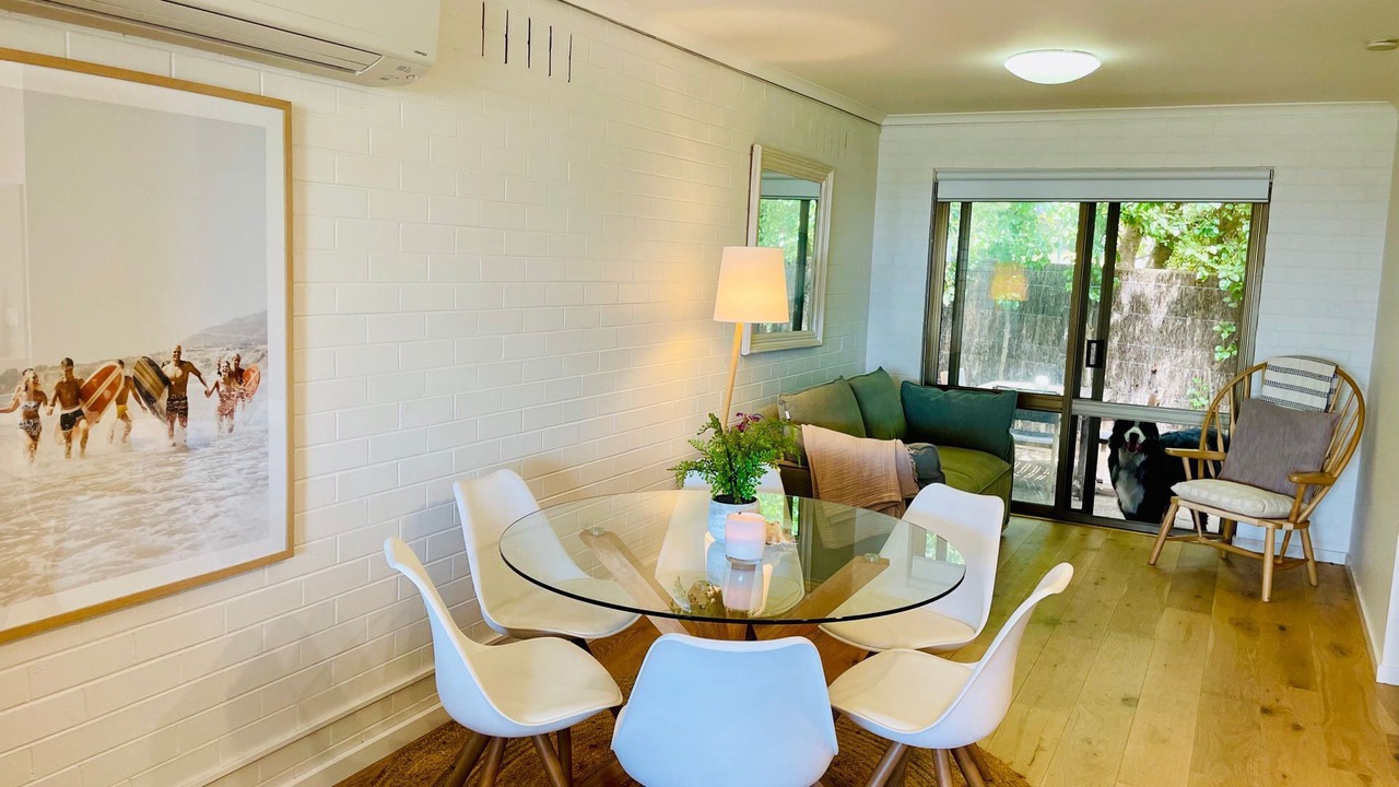 Photo of Others in Lorne