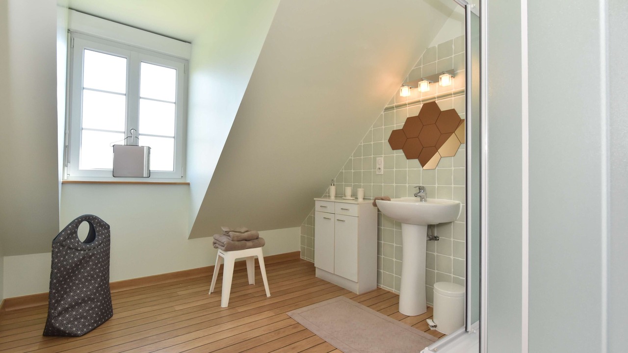 Photo of Bathroom in Nesle-le-Repons