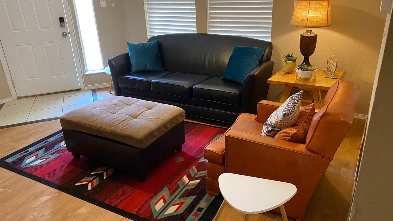 Photo of Livingroom in Uptown