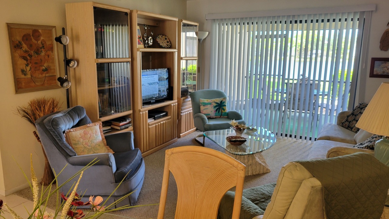 Photo of Livingroom in Oldsmar