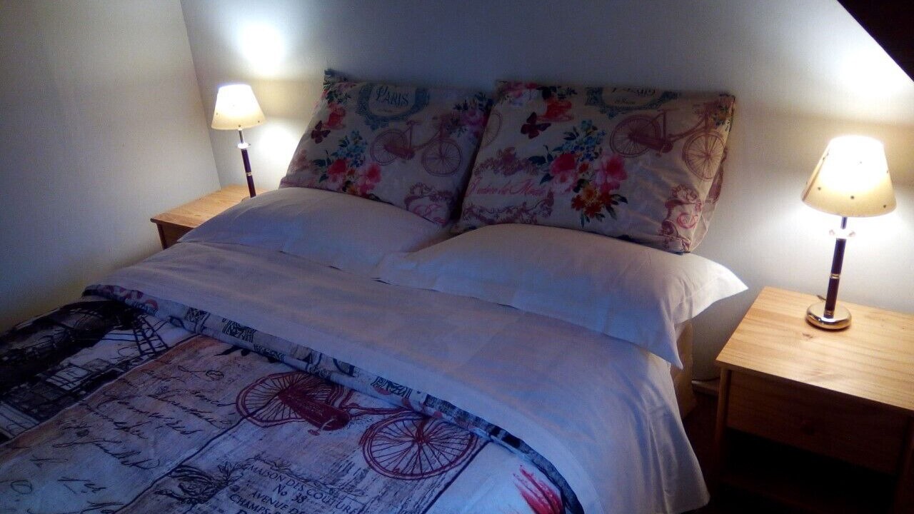 Photo of Bedroom in Saint-Julien-de-Chedon