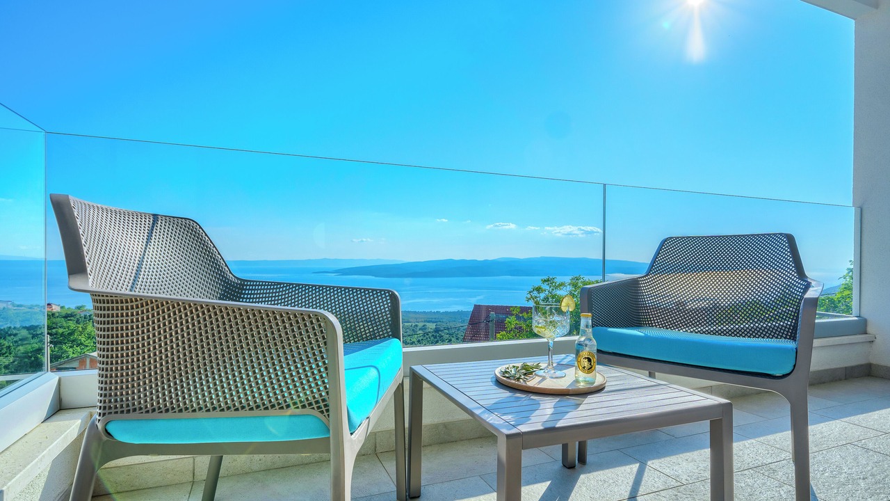 Photo of Patio Balcony in Bast
