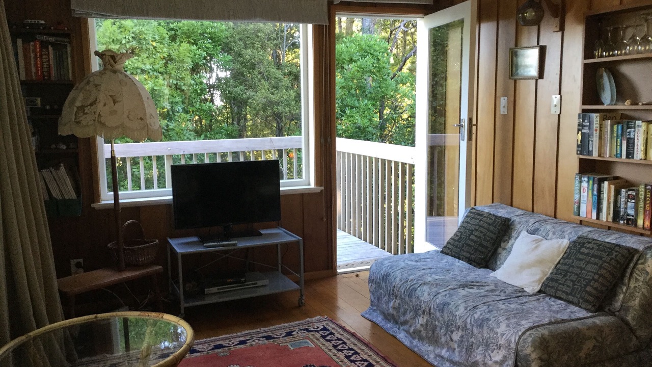 Photo of Livingroom in Leigh