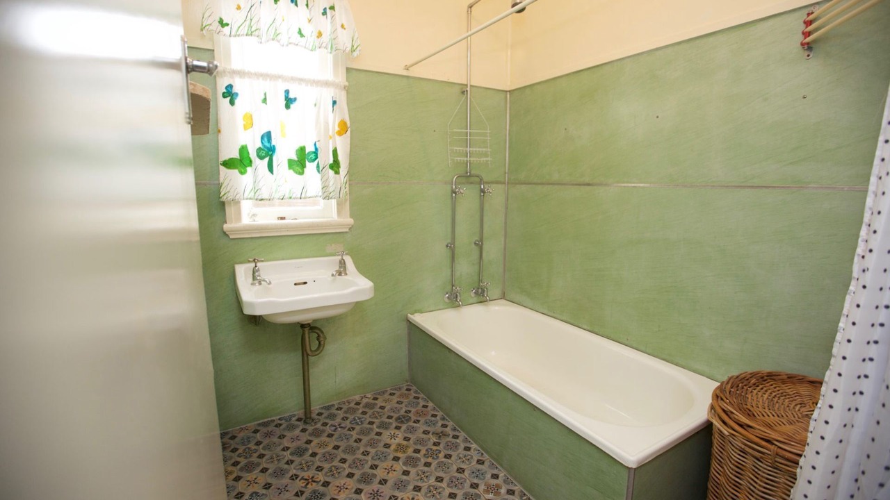 Photo of Bathroom in Moffat Beach