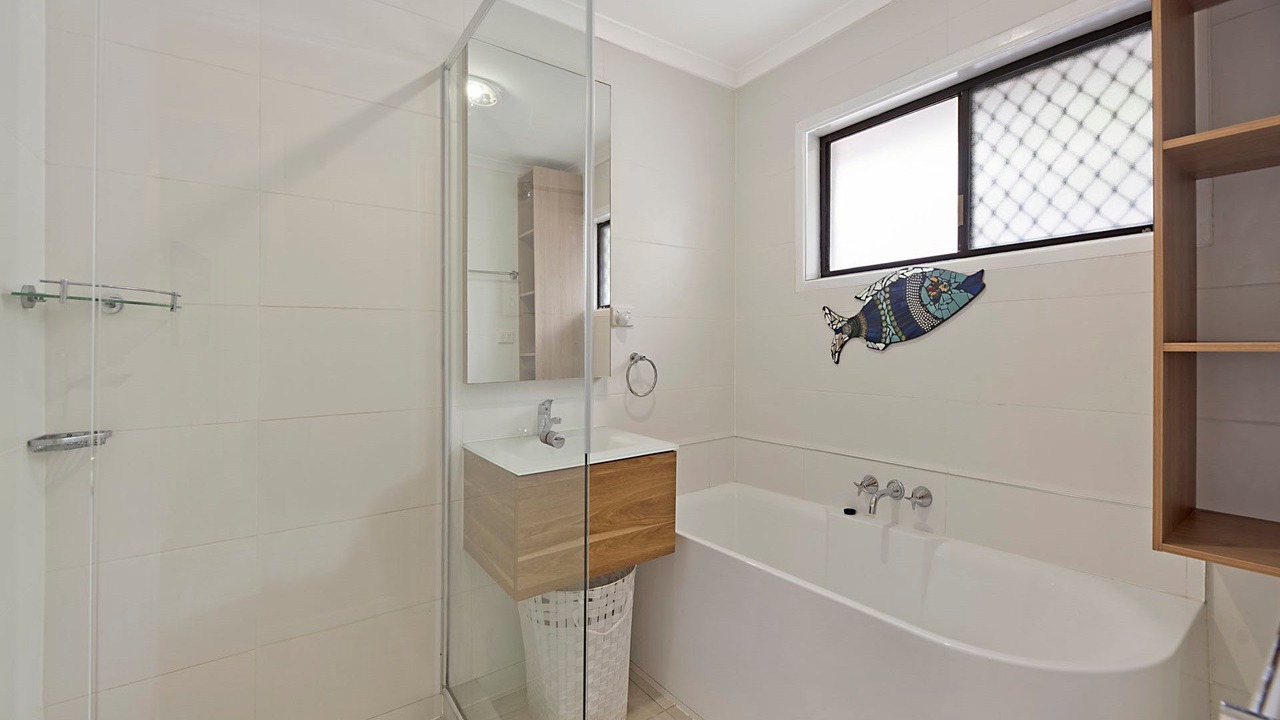 Photo of Bathroom in Moffat Beach