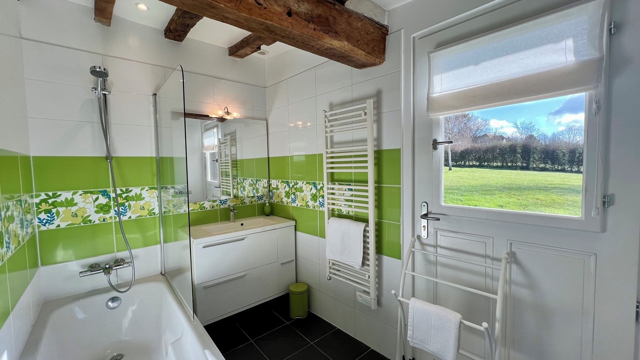 Photo of Bathroom in Les Authieux-sur-Calonne