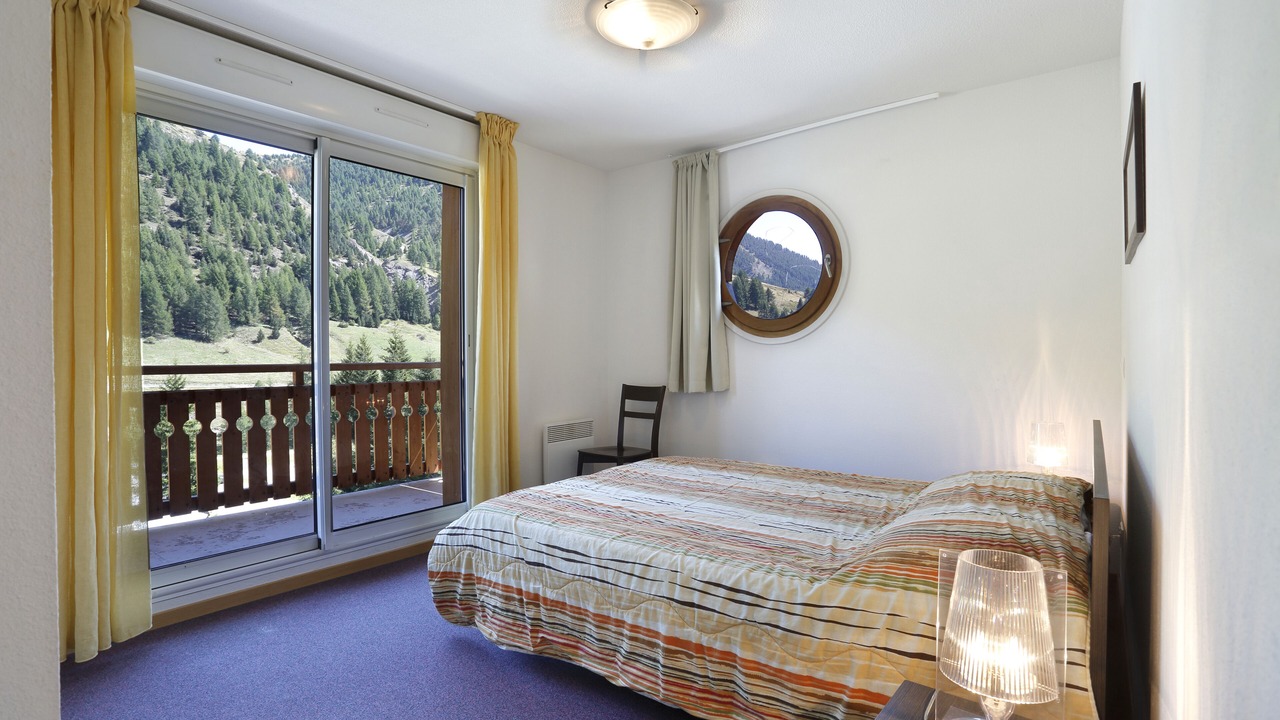Photo of Bedroom in Allos