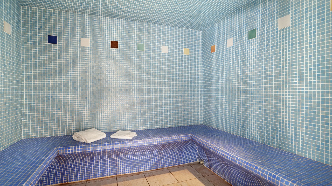 Photo of Others in Allos