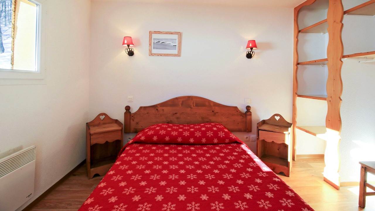 Photo of Bedroom in Allos