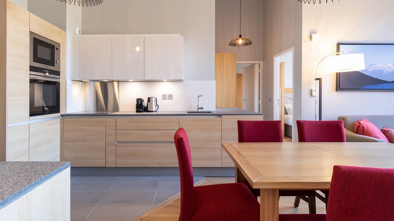 Photo of Others in Arc-1800