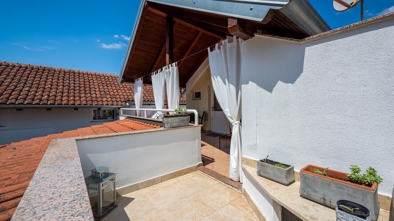 Photo of Patio Balcony in Katoro