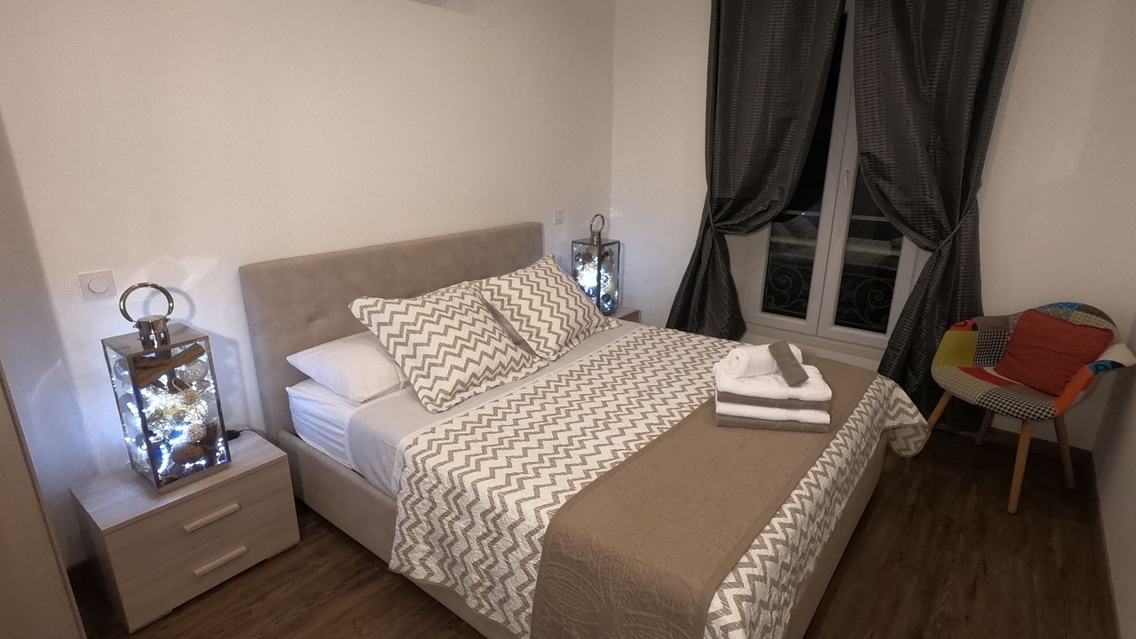 Photo of Bedroom in Jean-Medecin