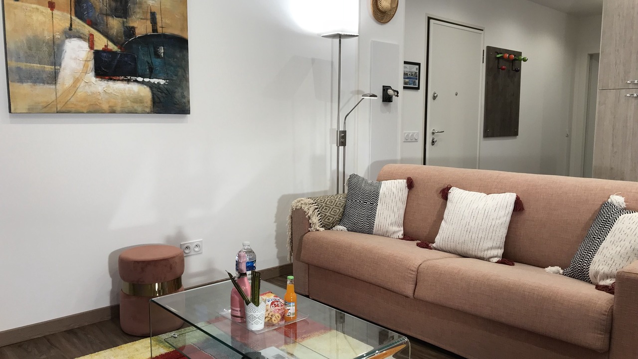 Photo of Livingroom in Jean-Medecin