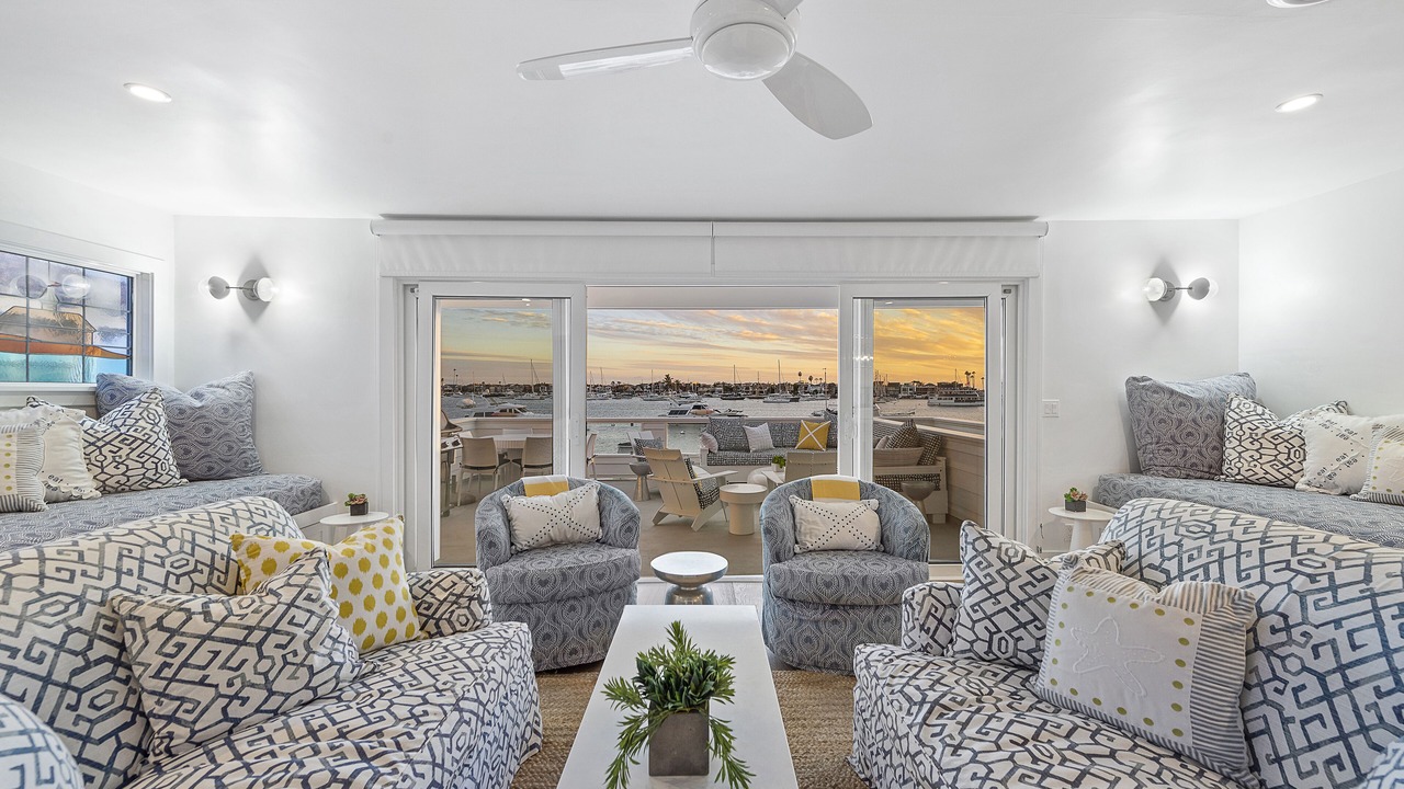 Photo of Livingroom in Balboa Island