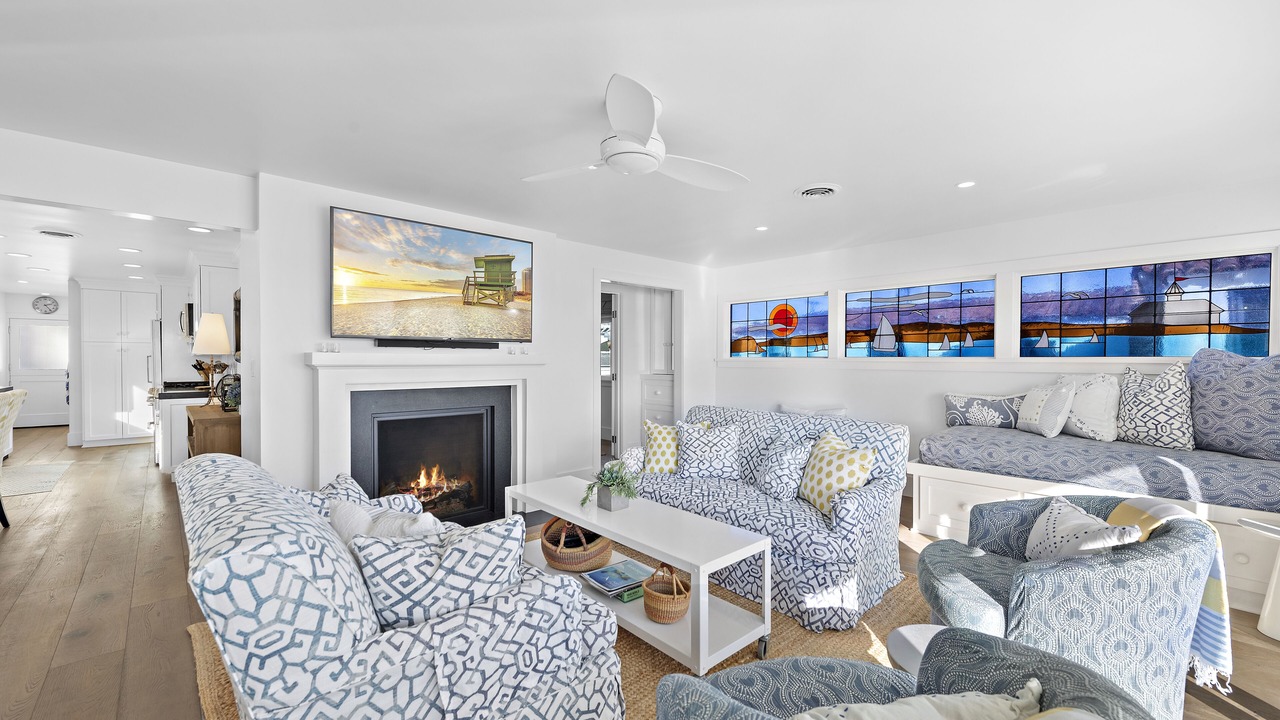Photo of Livingroom in Balboa Island