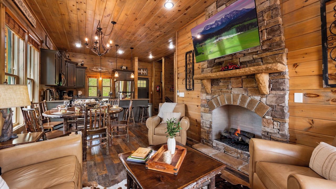Photo of Livingroom in Gatlinburg