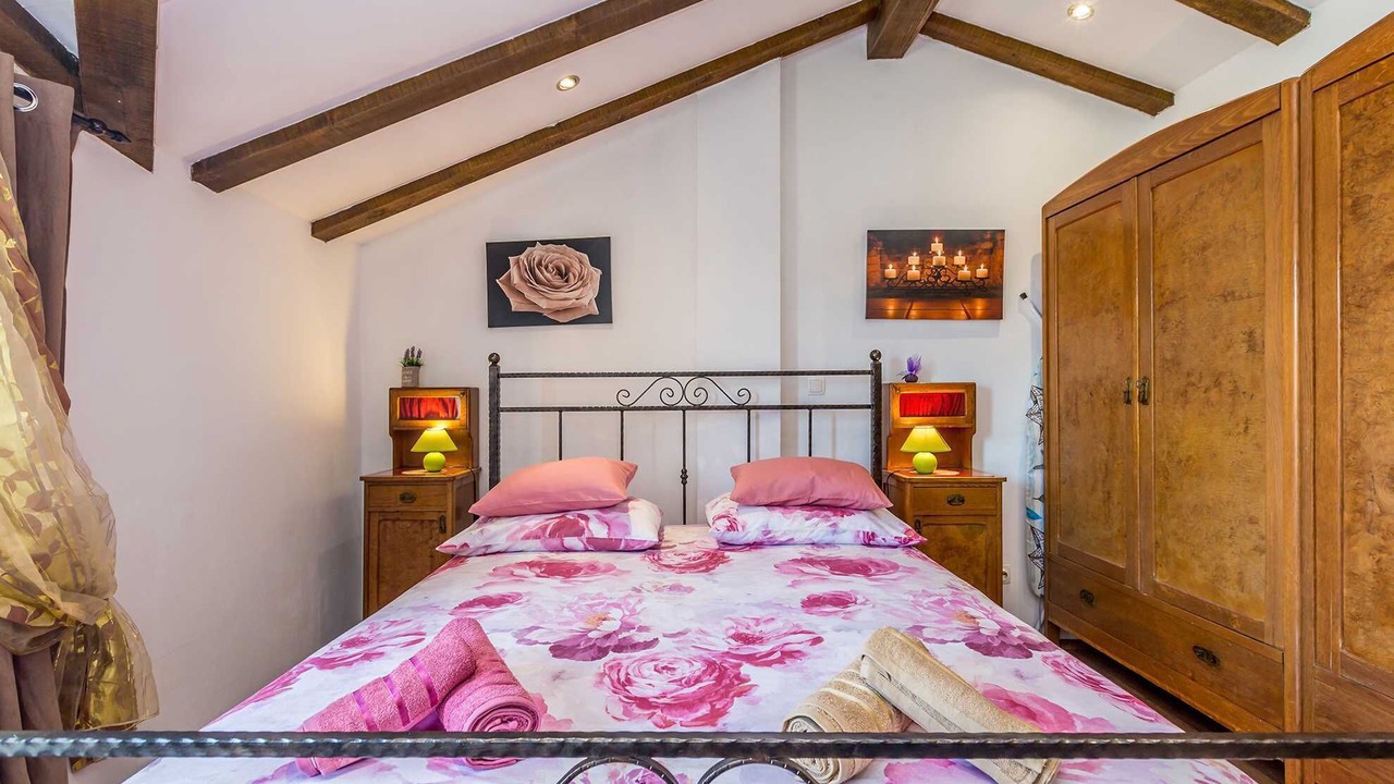 Photo of Bedroom in Risika