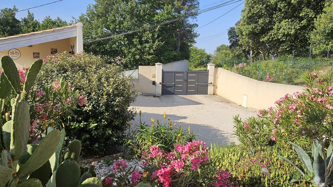 Photo of Outdoor in Crillon-le-Brave