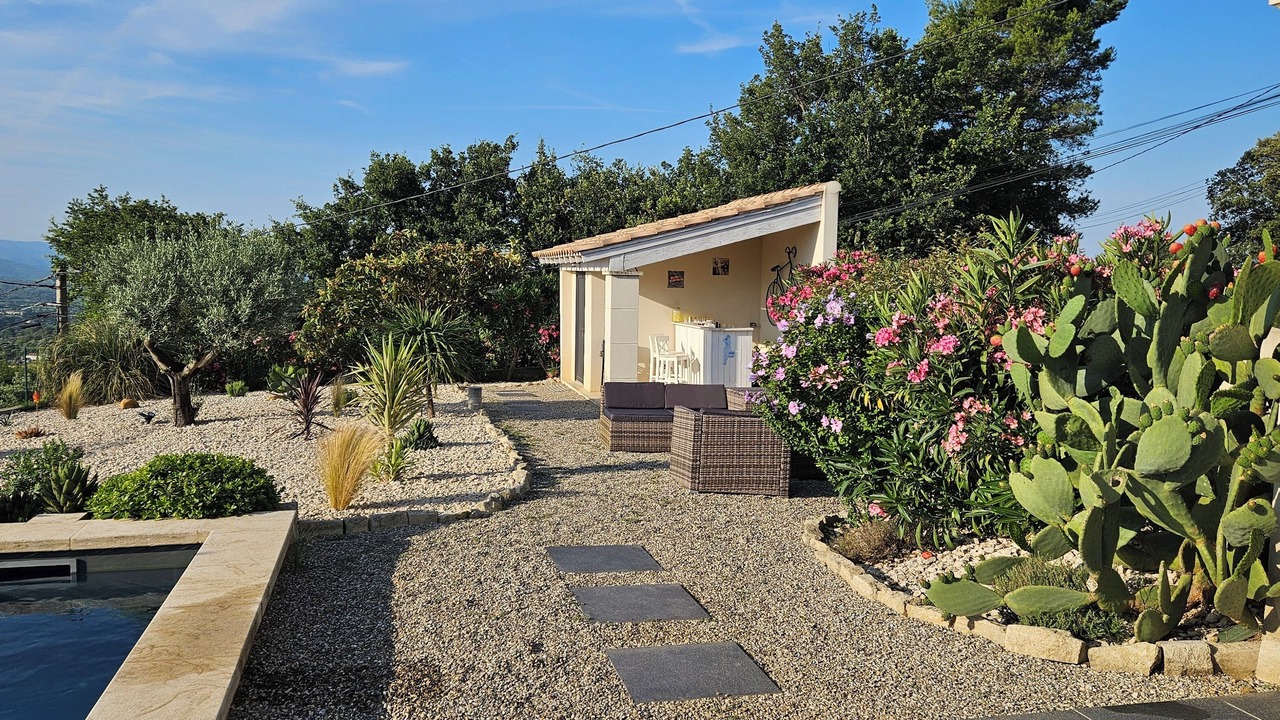 Photo of Outdoor in Crillon-le-Brave