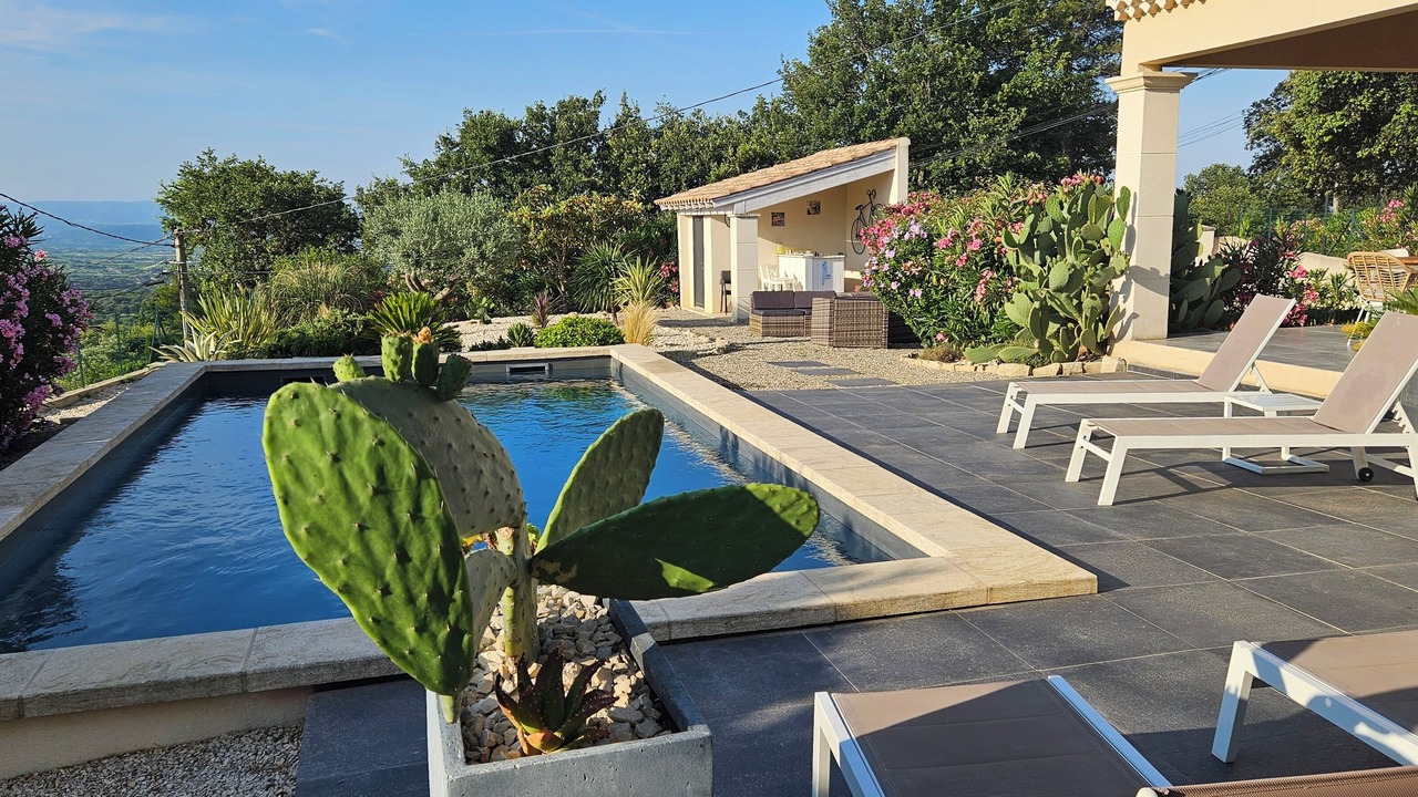 Photo of Outdoor in Crillon-le-Brave