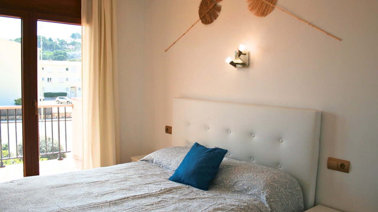 Photo of Bedroom in Pals