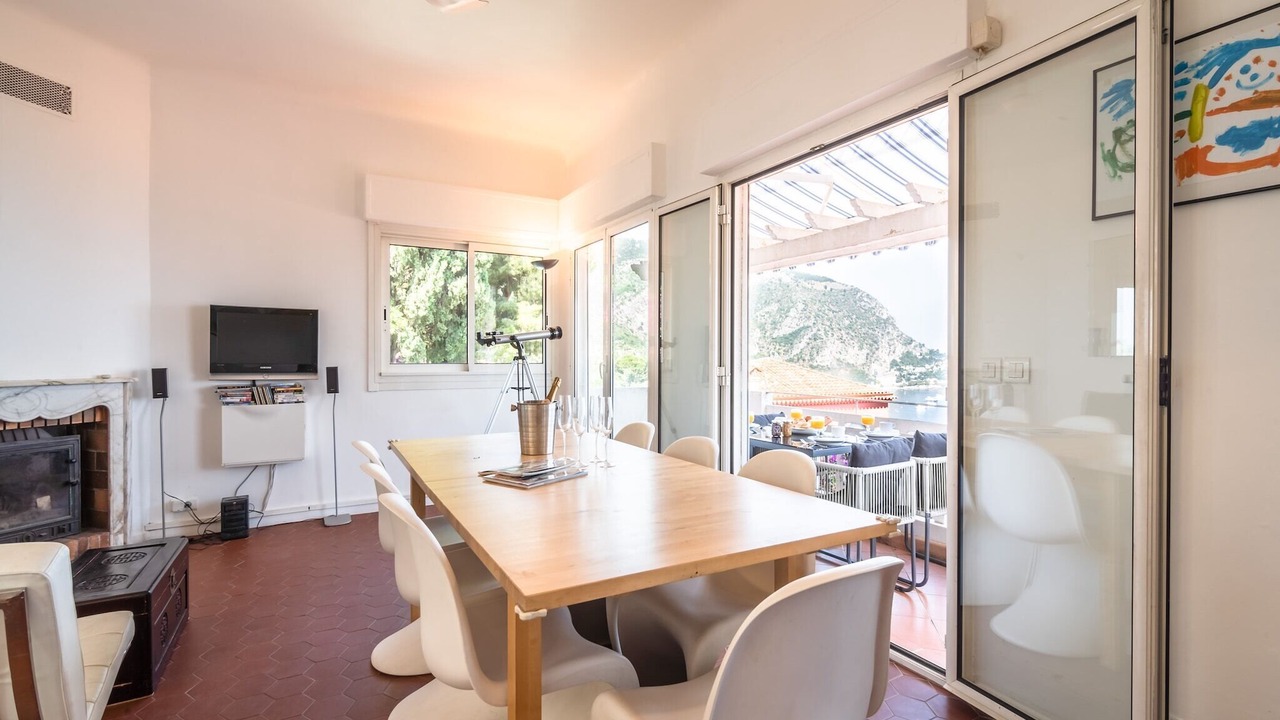 Photo of Livingroom in Eze