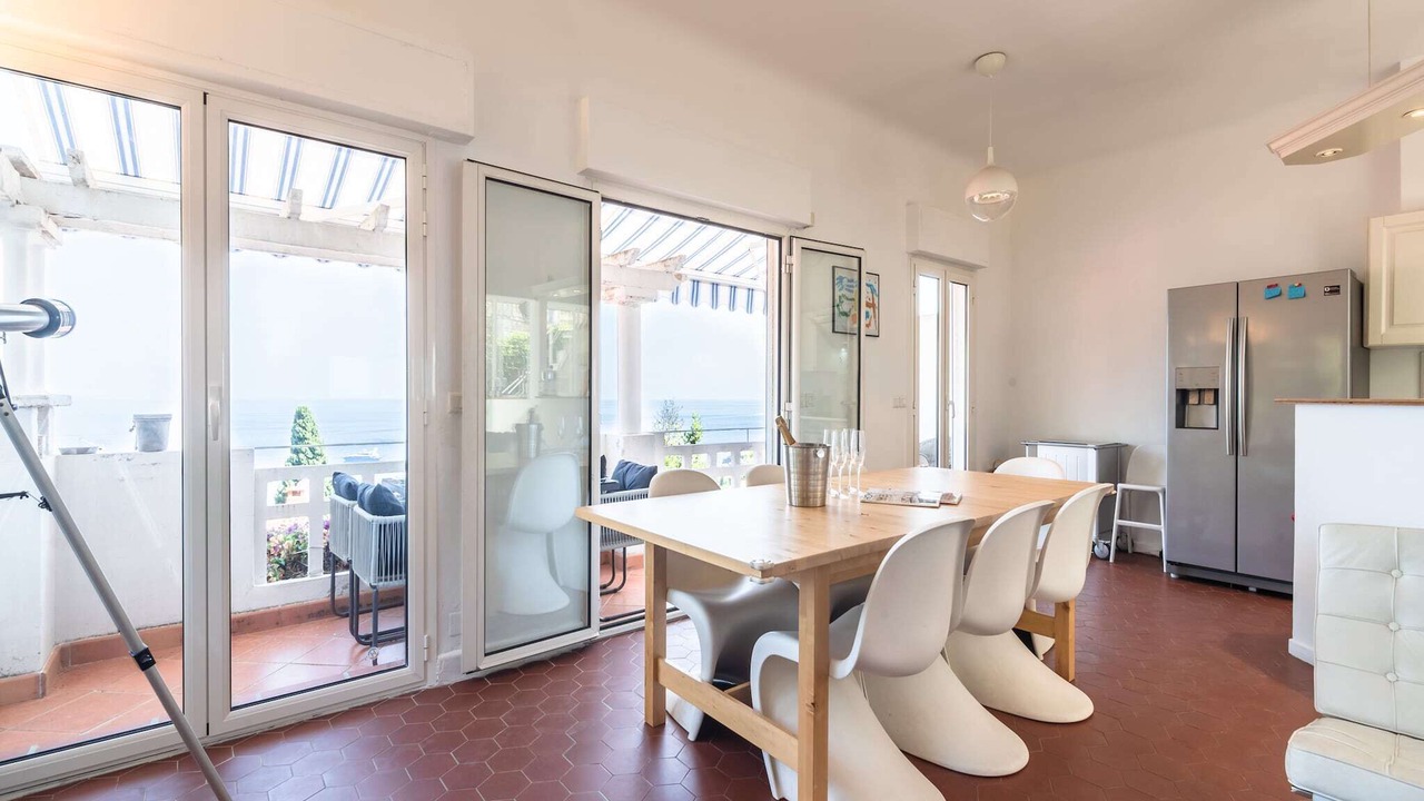 Photo of Livingroom in Eze