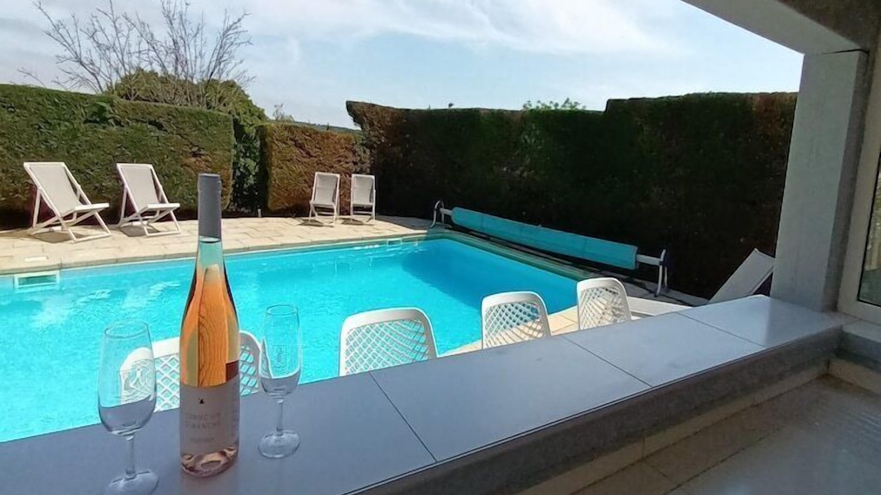 Photo of Outdoor in Roches Grises