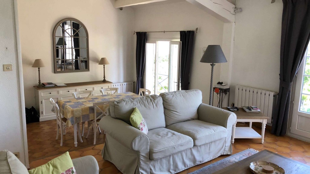 Photo of Livingroom in Roches Grises