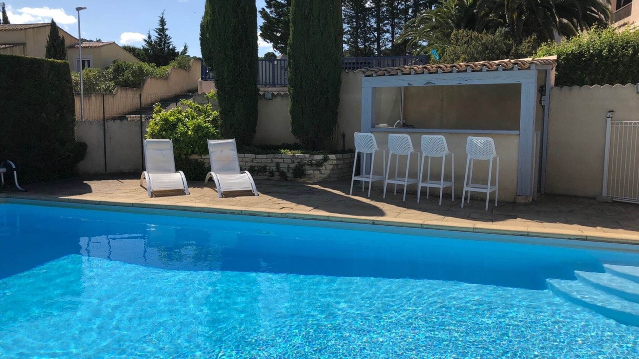 Photo of Outdoor in Roches Grises