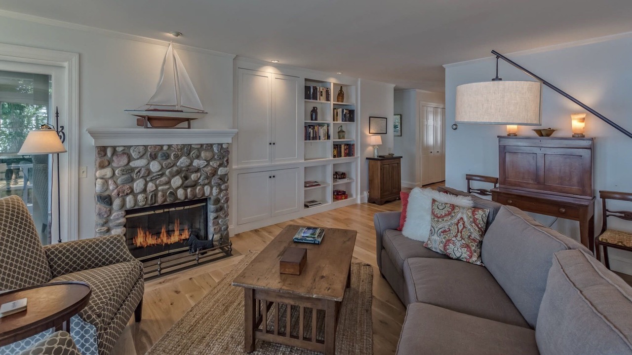Photo of Livingroom in Canandaigua