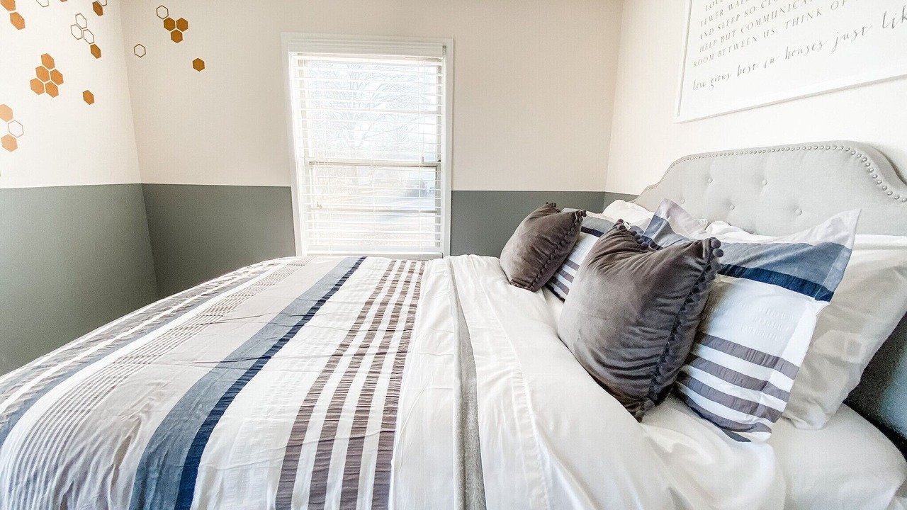 Photo of Bedroom in Sunset Hills