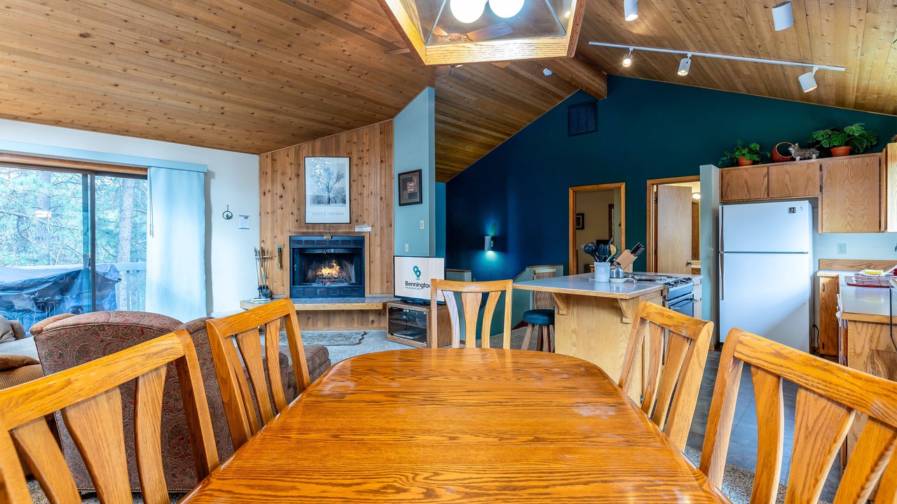 Photo of Bedroom in Sunriver