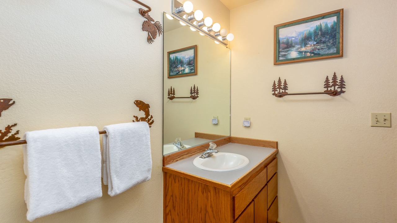 Photo of Bathroom in Sunriver