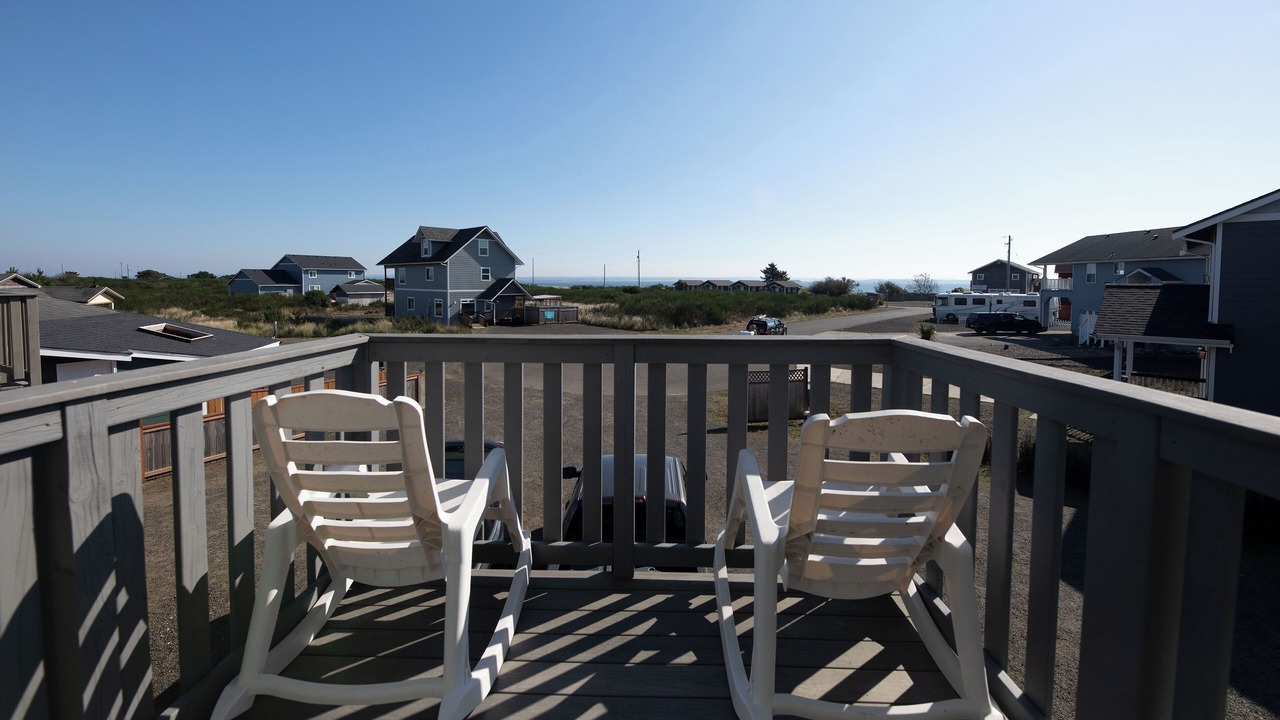 Photo of Patio Balcony in Ocean Shores
