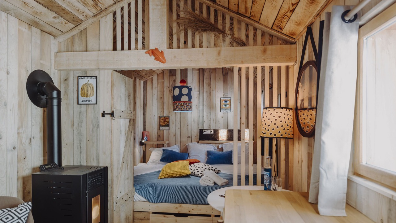 Photo of Others in Gap