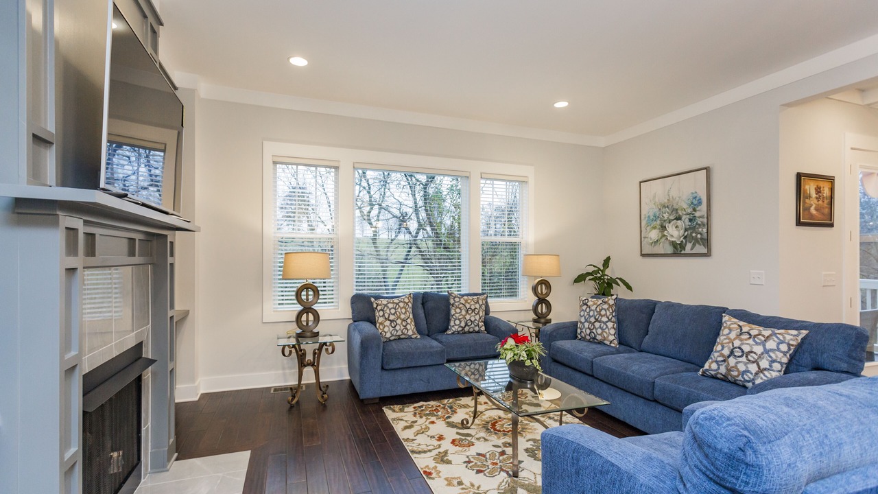 Photo of Livingroom in Shelby Hills