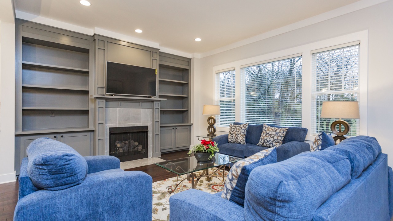 Photo of Livingroom in Shelby Hills